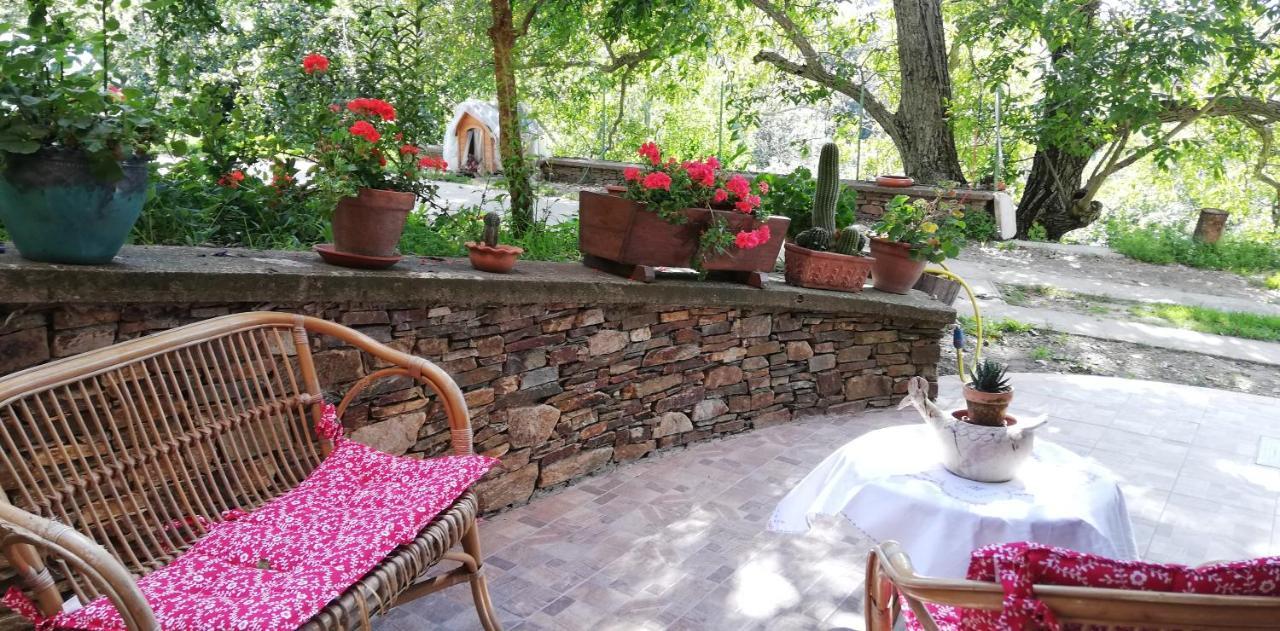 Agrifoglio B&B Con Giardino Aritzo Exterior foto